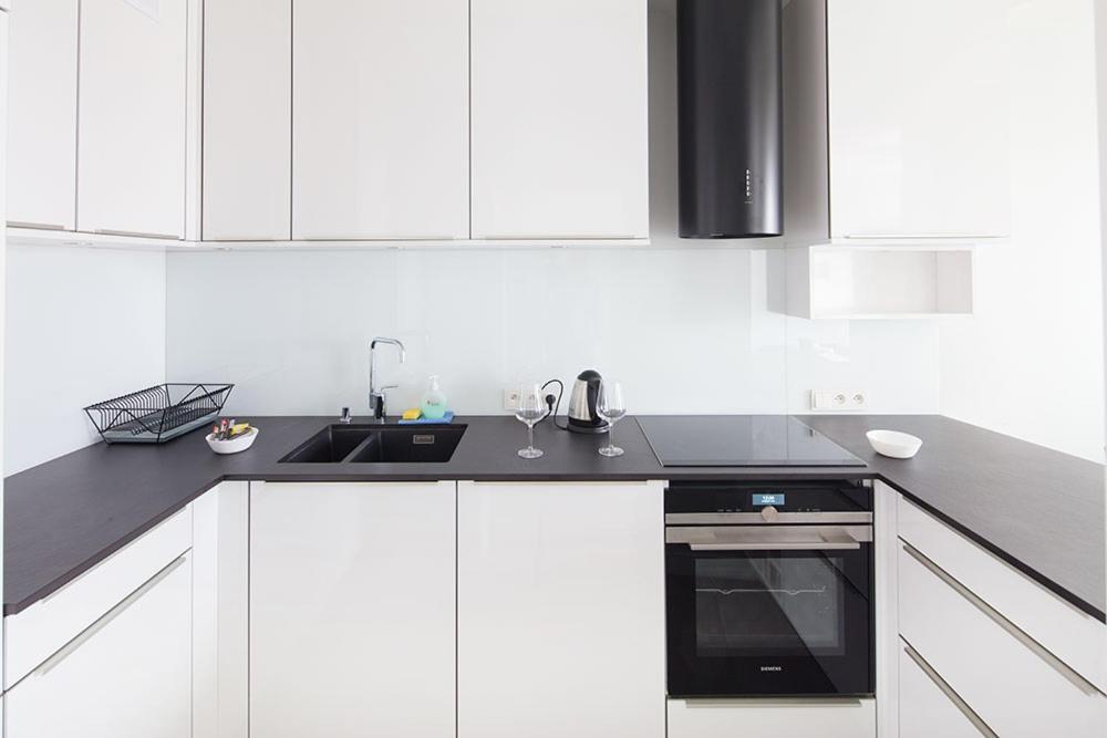 Capital Apartments - Towarowa Poznań Eksteriør billede